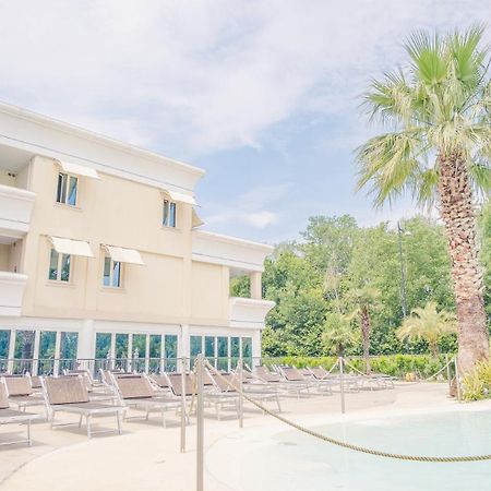 Relais Du Lac Village - Italian Homing Desenzano del Garda Bagian luar foto