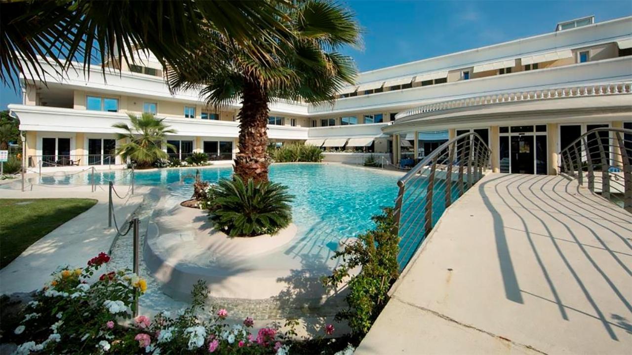 Relais Du Lac Village - Italian Homing Desenzano del Garda Bagian luar foto