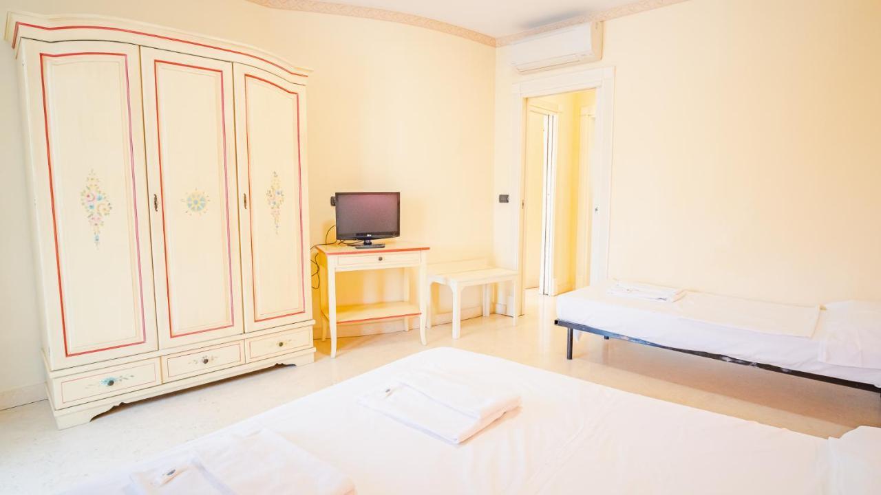 Relais Du Lac Village - Italian Homing Desenzano del Garda Bagian luar foto
