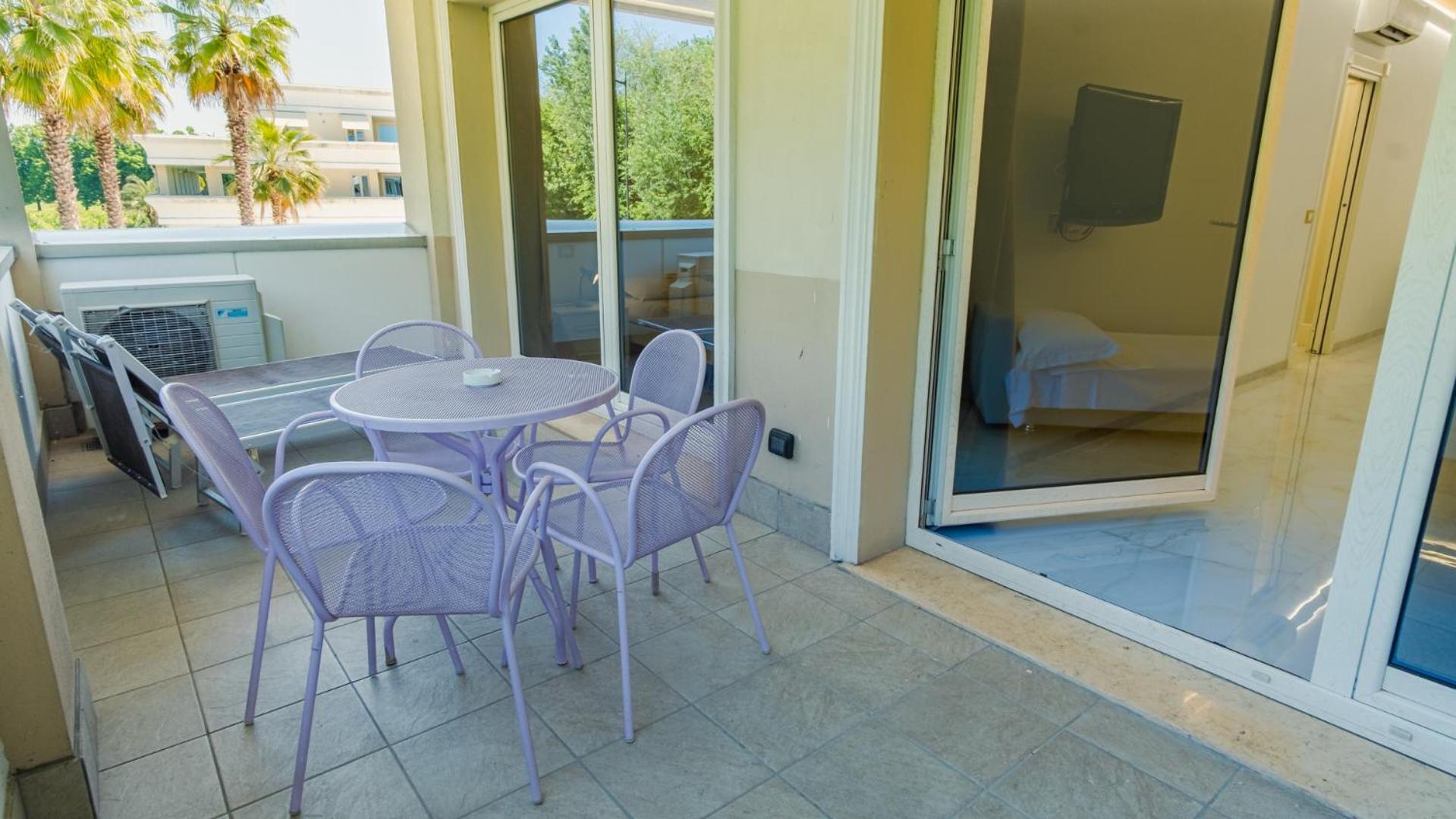 Relais Du Lac Village - Italian Homing Desenzano del Garda Bagian luar foto
